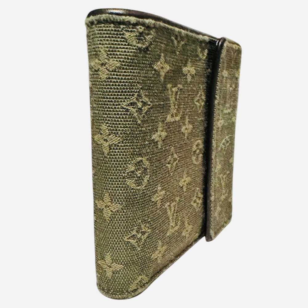 LOUIS VUITTON Mini Lin Compact Wallet Green - Picture 2 of 13